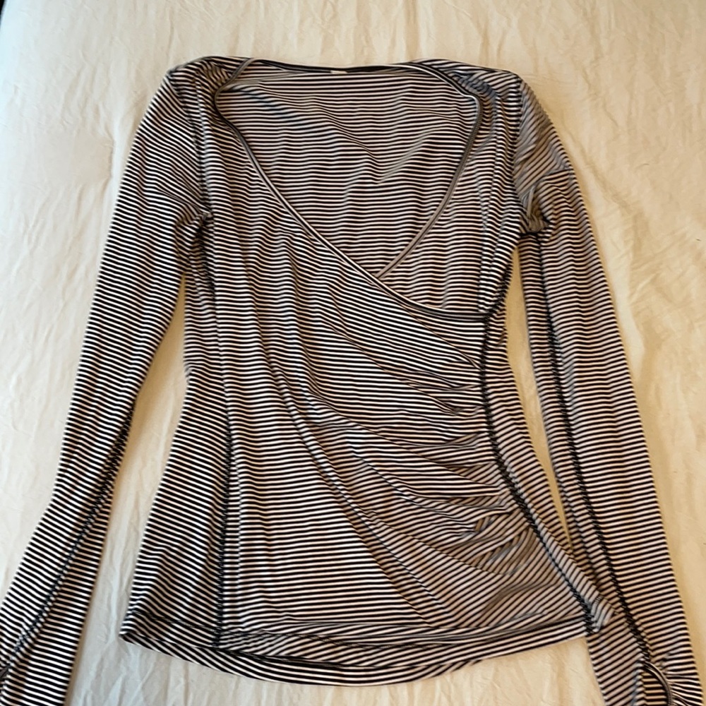 Lululemon striped stretchy top.